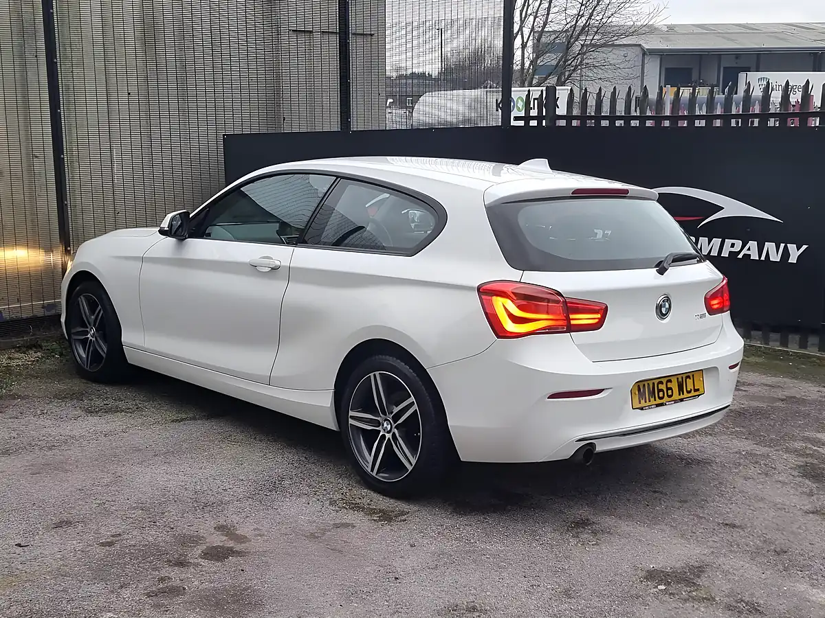 Used 2016 BMW 1 Series Sport White - Interior and Exterior details 6
