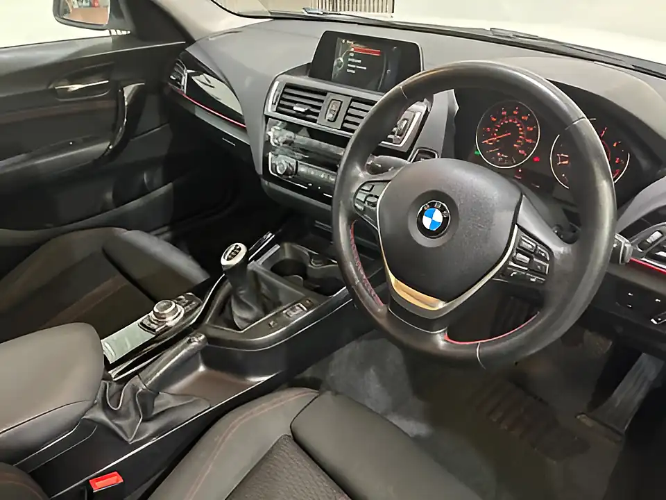 Used 2016 BMW 1 Series Sport White - Interior and Exterior details 3