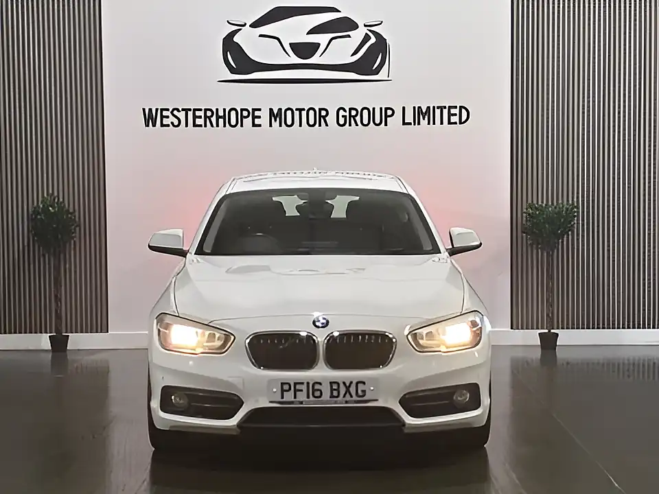 Used 2016 BMW 1 Series Sport White - Interior and Exterior details 7