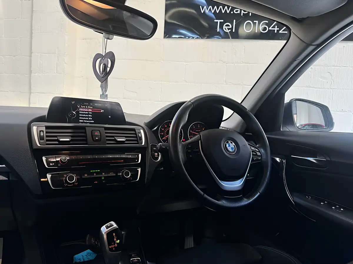 Used 2016 BMW 1 Series Sport White - Interior and Exterior details 15