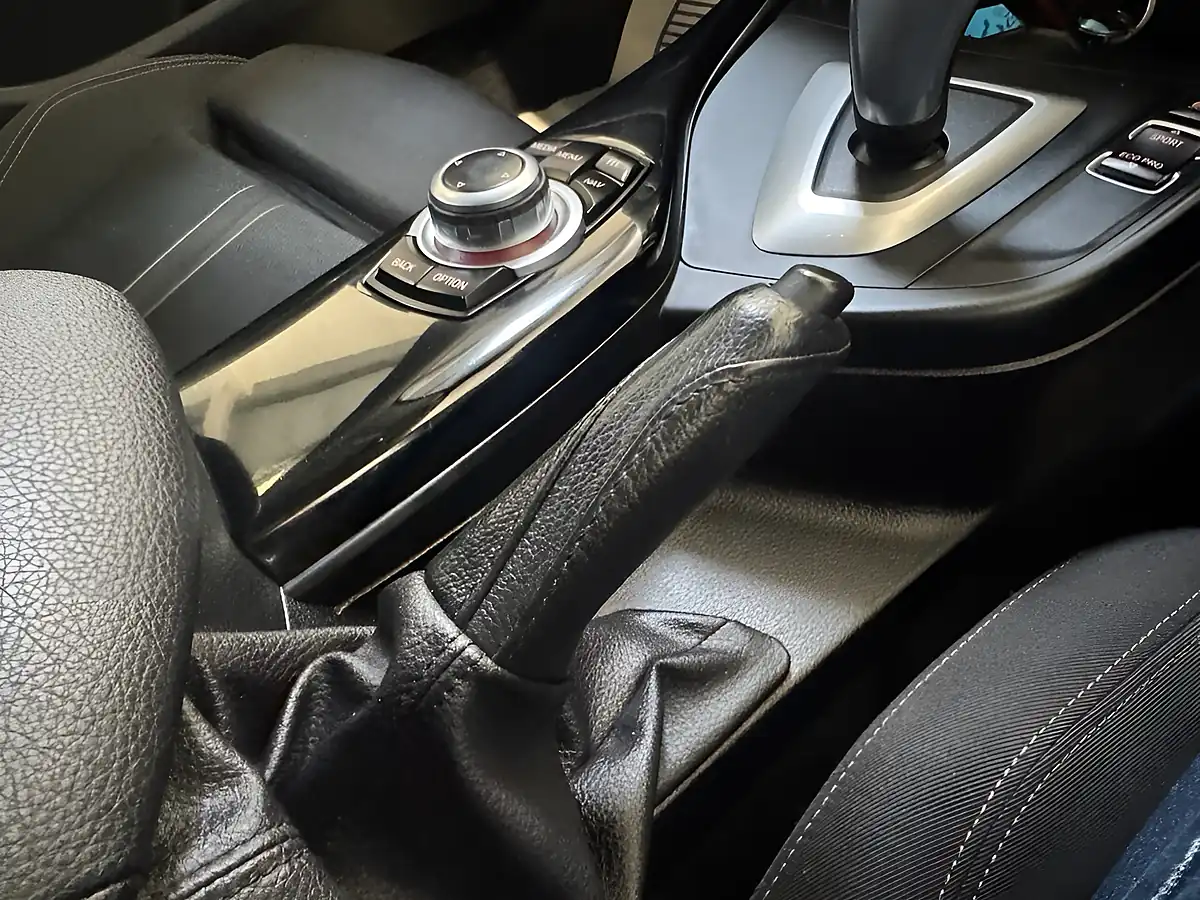 Used 2016 BMW 1 Series Sport White - Interior and Exterior details 17