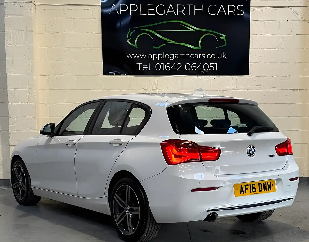 Used 2016 BMW 1 Series Sport White - Interior and Exterior details 7