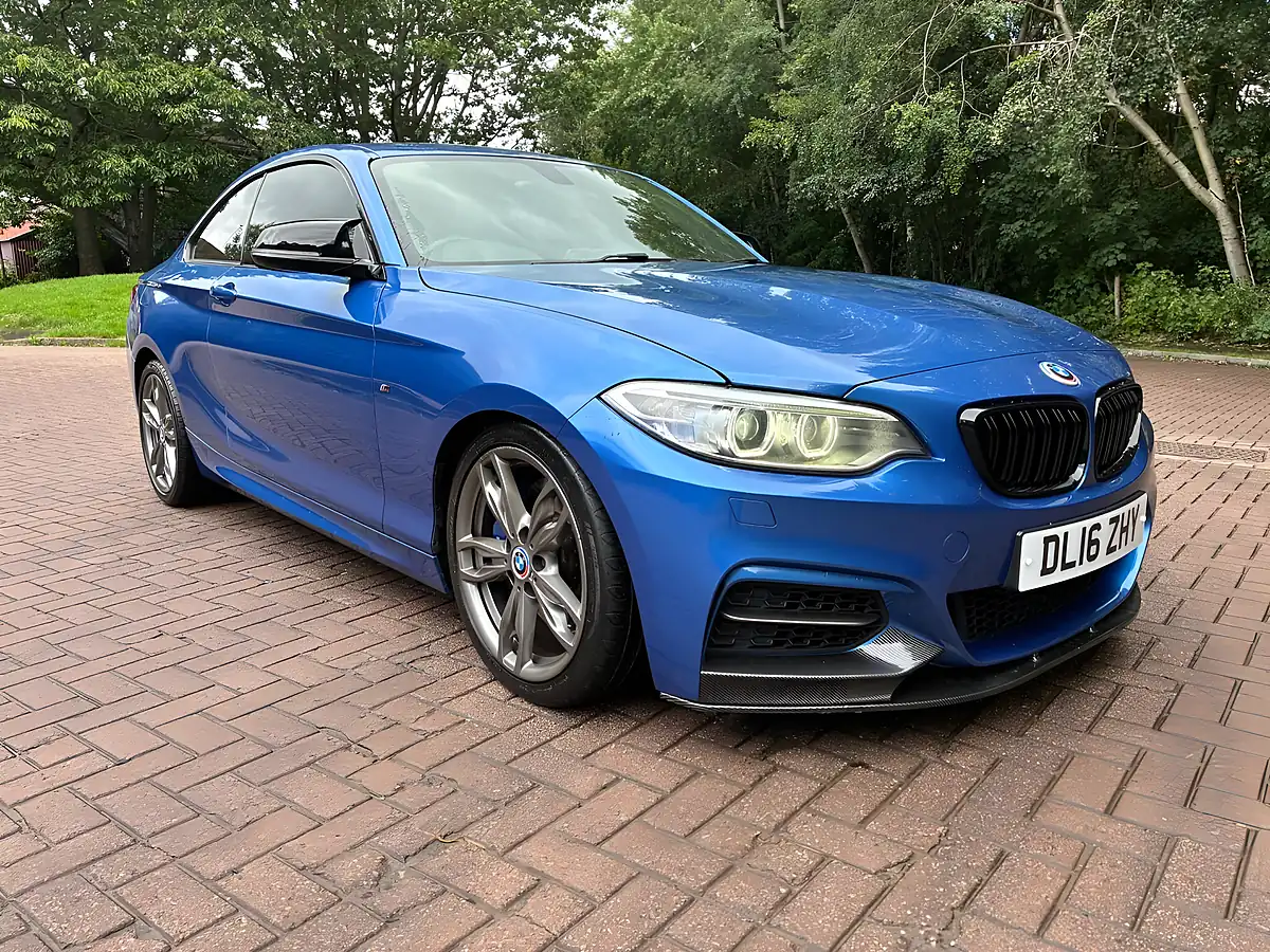Used 2016 BMW 2 Series Blue - Interior and Exterior details 2