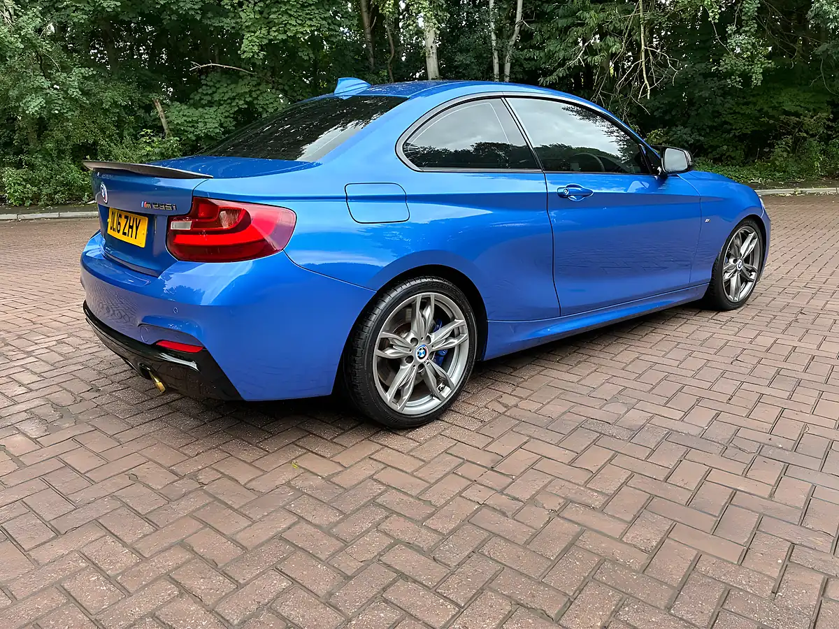 Used 2016 BMW 2 Series Blue - Interior and Exterior details 5