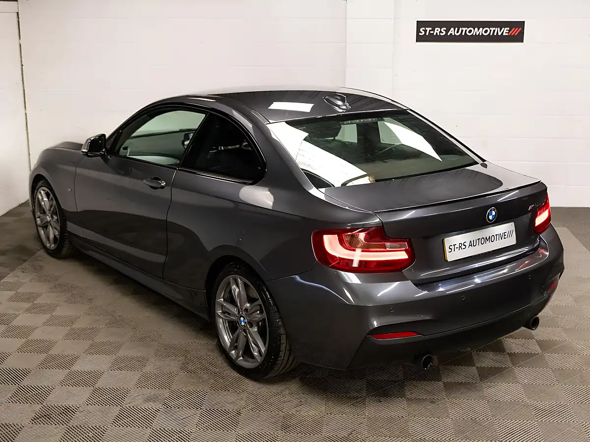 Used 2016 BMW 2 Series Coupe Grey - Interior and Exterior details 8