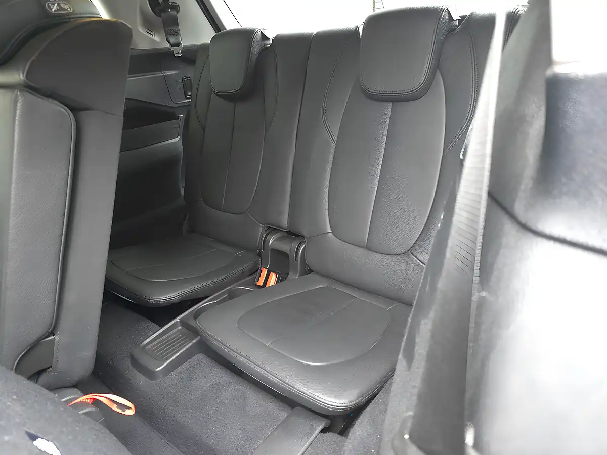 Used 2016 BMW 2 Series Gran Tourer Luxury Black - Interior and Exterior details 17