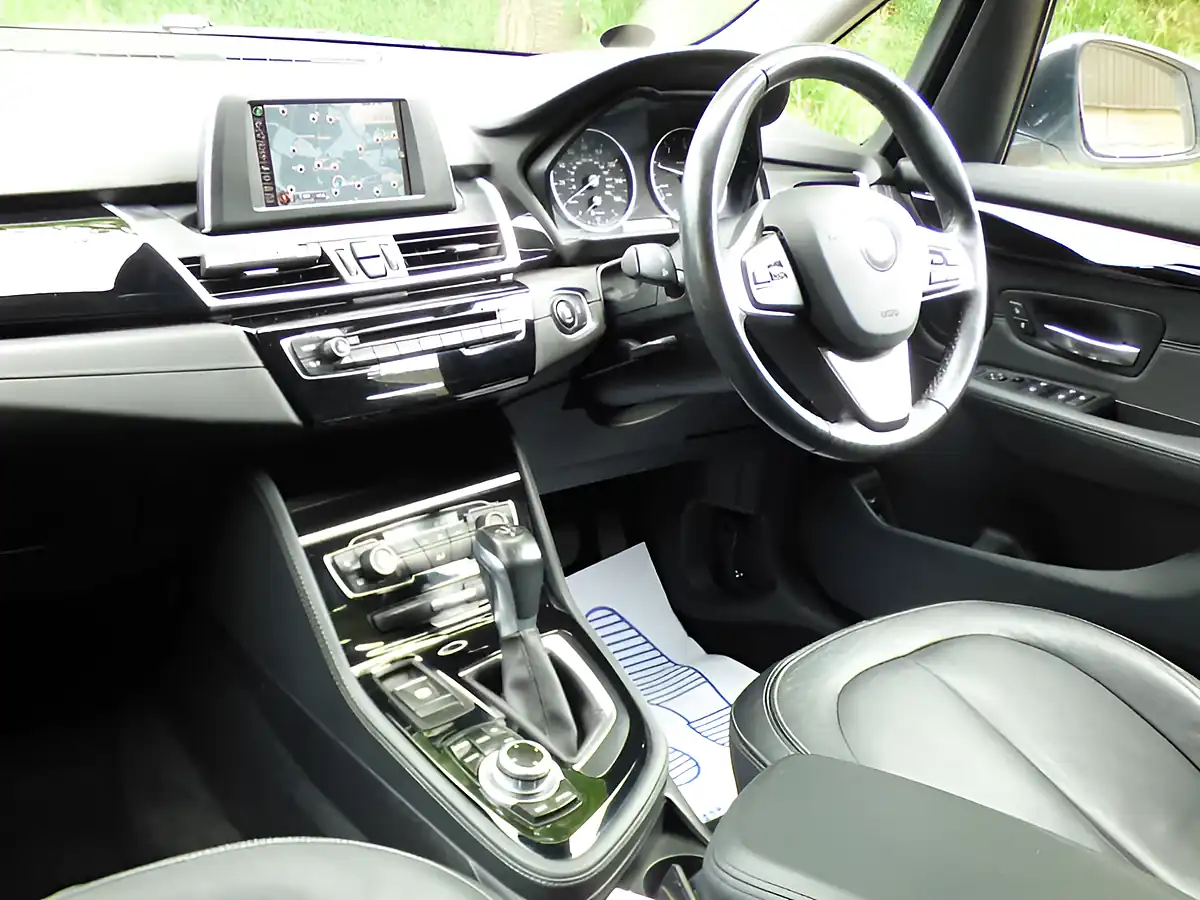 Used 2016 BMW 2 Series Gran Tourer Luxury White - Interior and Exterior details 5