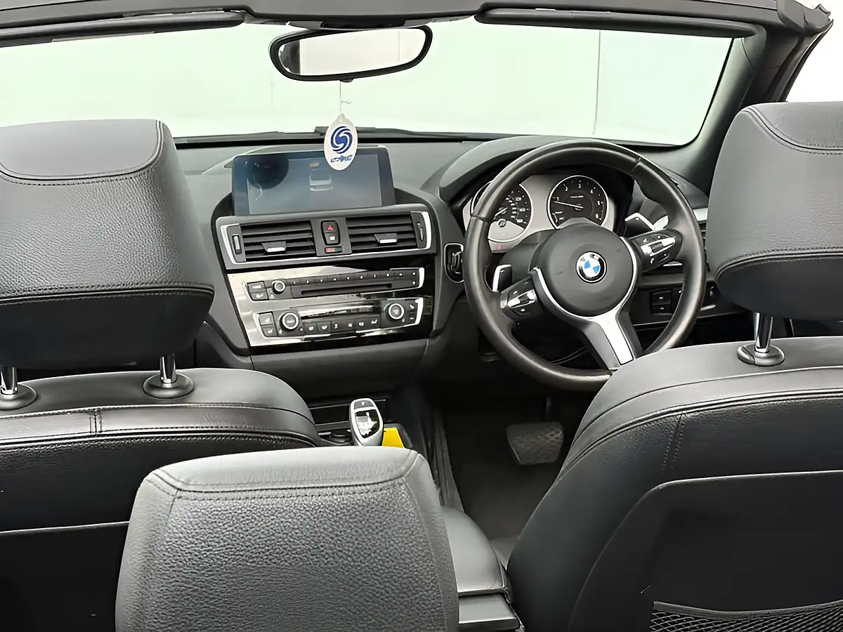 Used 2016 BMW 2 Series M Sport Alpine White - Interior and Exterior details 16