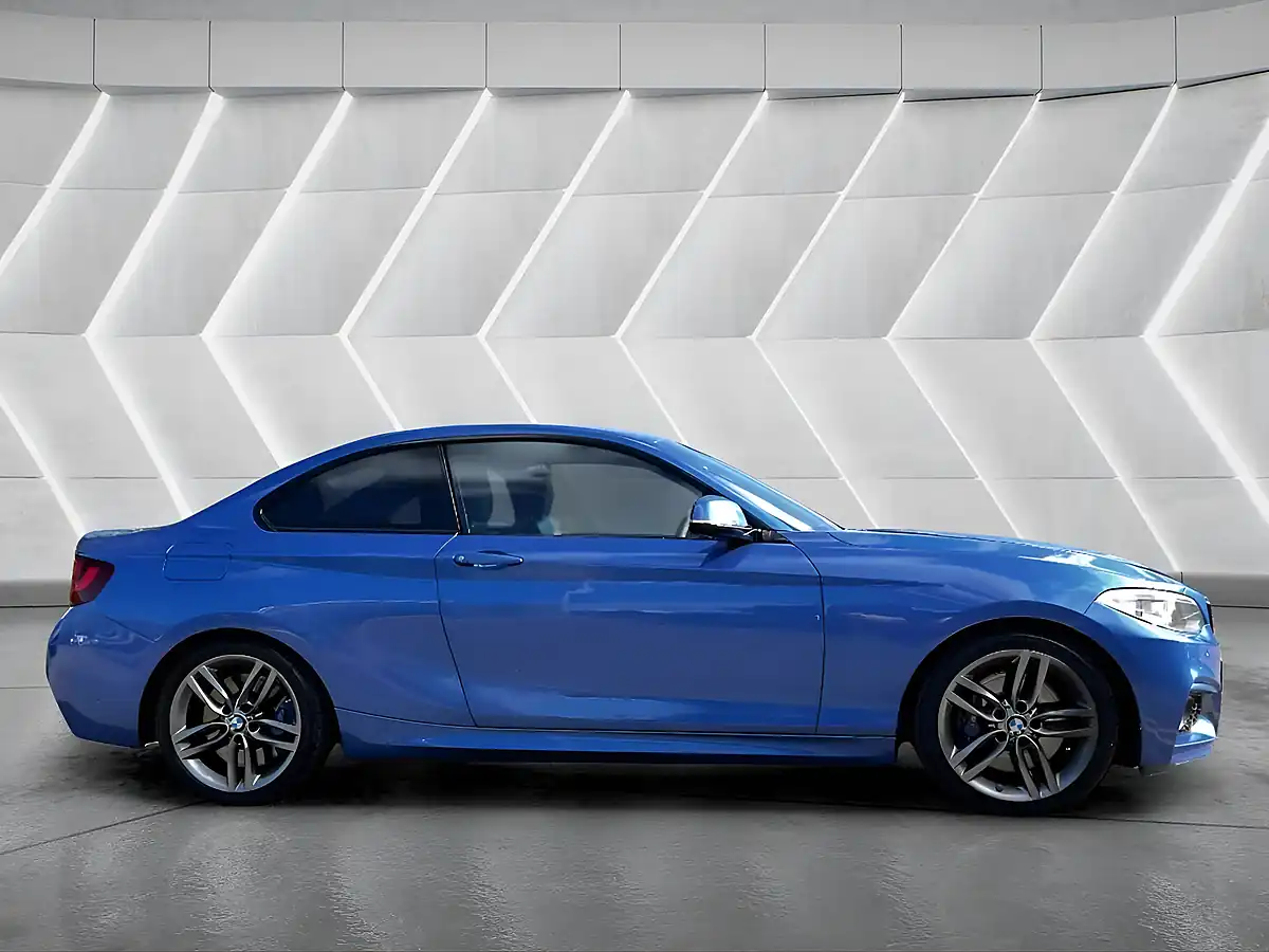 Used 2016 BMW 2 Series M Sport Blue - Interior and Exterior details 4
