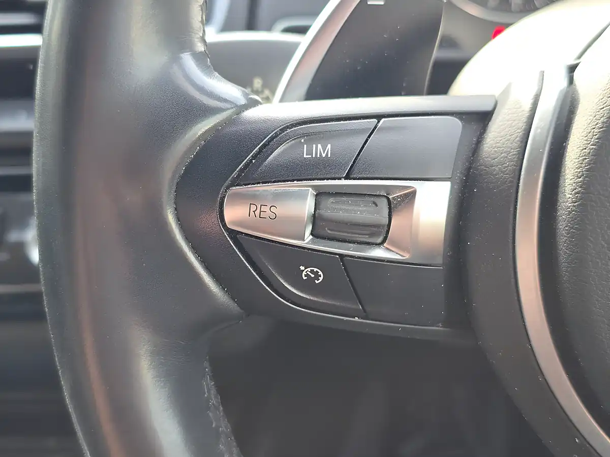 Used 2016 BMW 2 Series M Sport Red - Interior and Exterior details 13