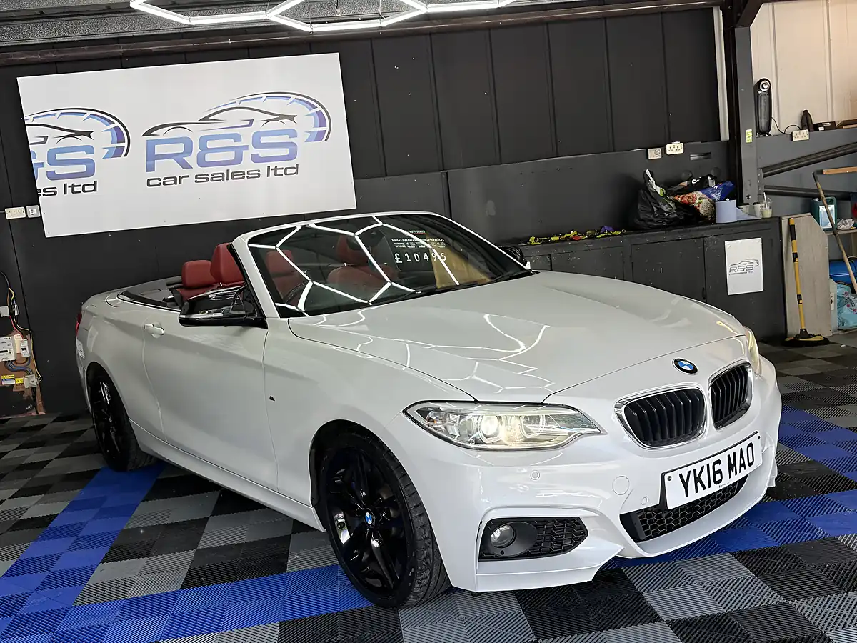Used 2016 BMW 2 Series M Sport White - Interior and Exterior details 15