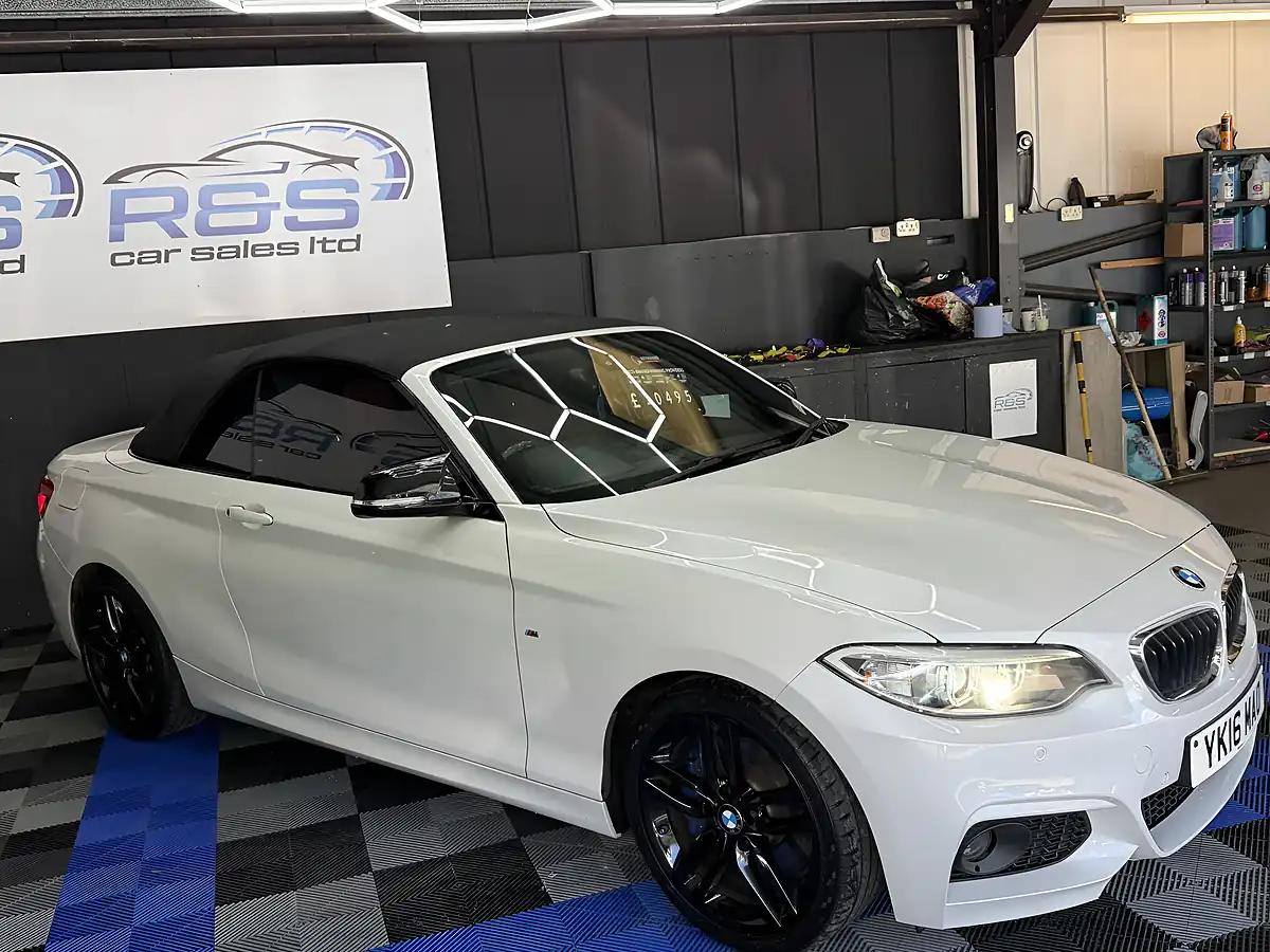 Used 2016 BMW 2 Series M Sport White - Interior and Exterior details 9