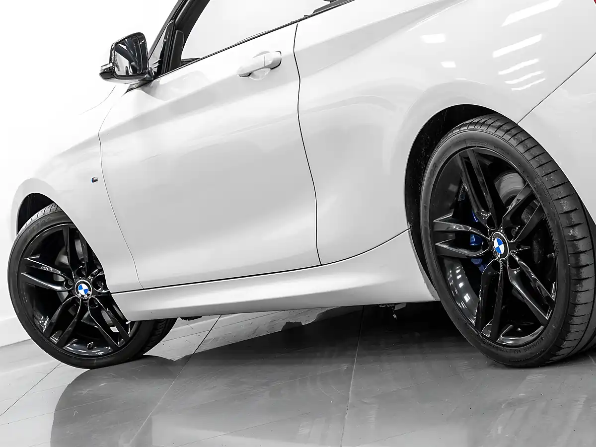 Used 2016 BMW 2 Series M Sport White - Interior and Exterior details 14