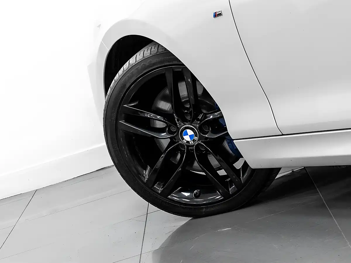 Used 2016 BMW 2 Series M Sport White - Interior and Exterior details 16