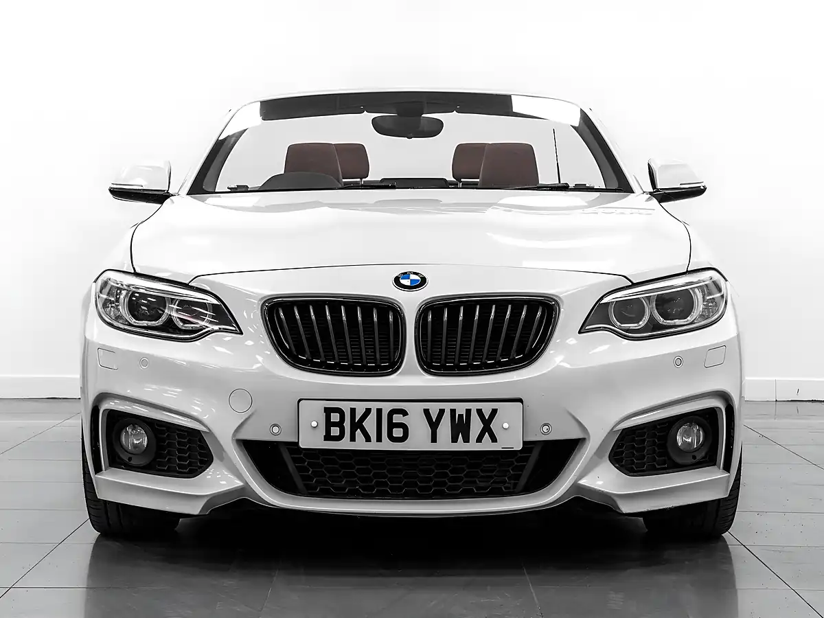Used 2016 BMW 2 Series M Sport White - Interior and Exterior details 6