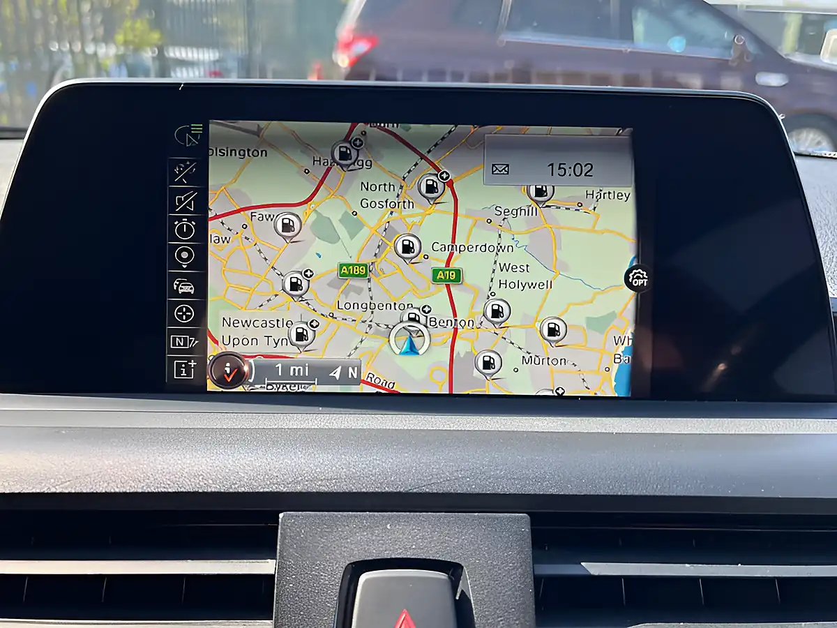 Used 2016 BMW 2 Series M Sport White - Interior and Exterior details 12