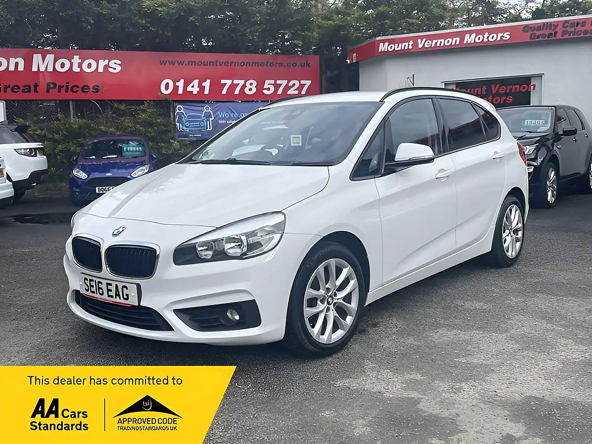 Used 2016 BMW 2 Series Se White - Front View