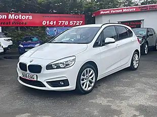 Used 2016 BMW 2 Series Se White - Interior and Exterior details 4