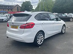 Used 2016 BMW 2 Series Se White - Interior and Exterior details 9