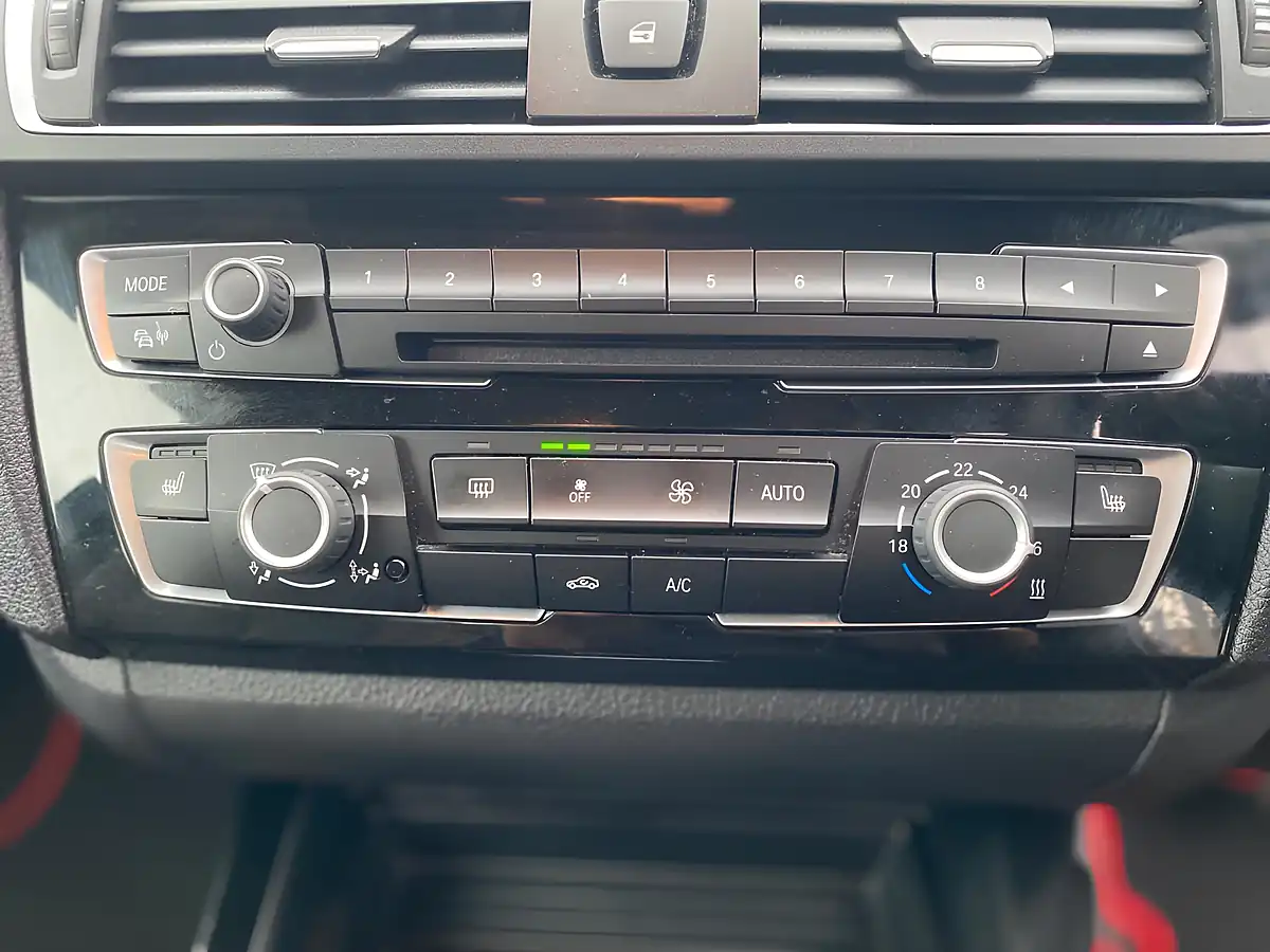 Used 2016 BMW 2 Series Sport Black - Interior and Exterior details 15