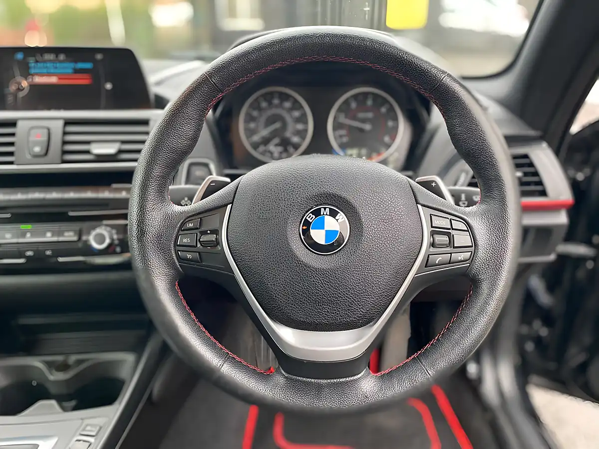 Used 2016 BMW 2 Series Sport Black - Interior and Exterior details 16