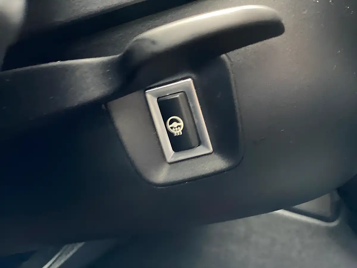 Used 2016 BMW 2 Series Sport Black - Interior and Exterior details 8
