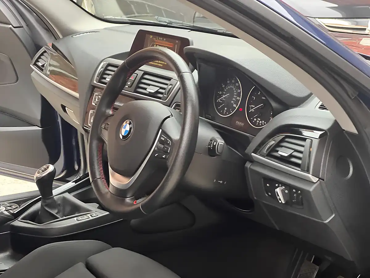 Used 2016 BMW 2 Series Sport Blue - Interior and Exterior details 14