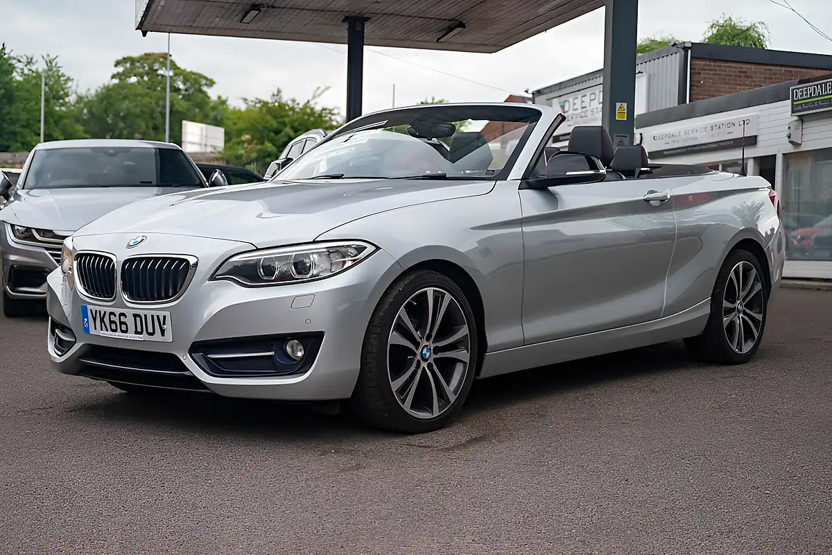 Used 2016 BMW 2 Series Sport Glacier Silver - Interior and Exterior details 4
