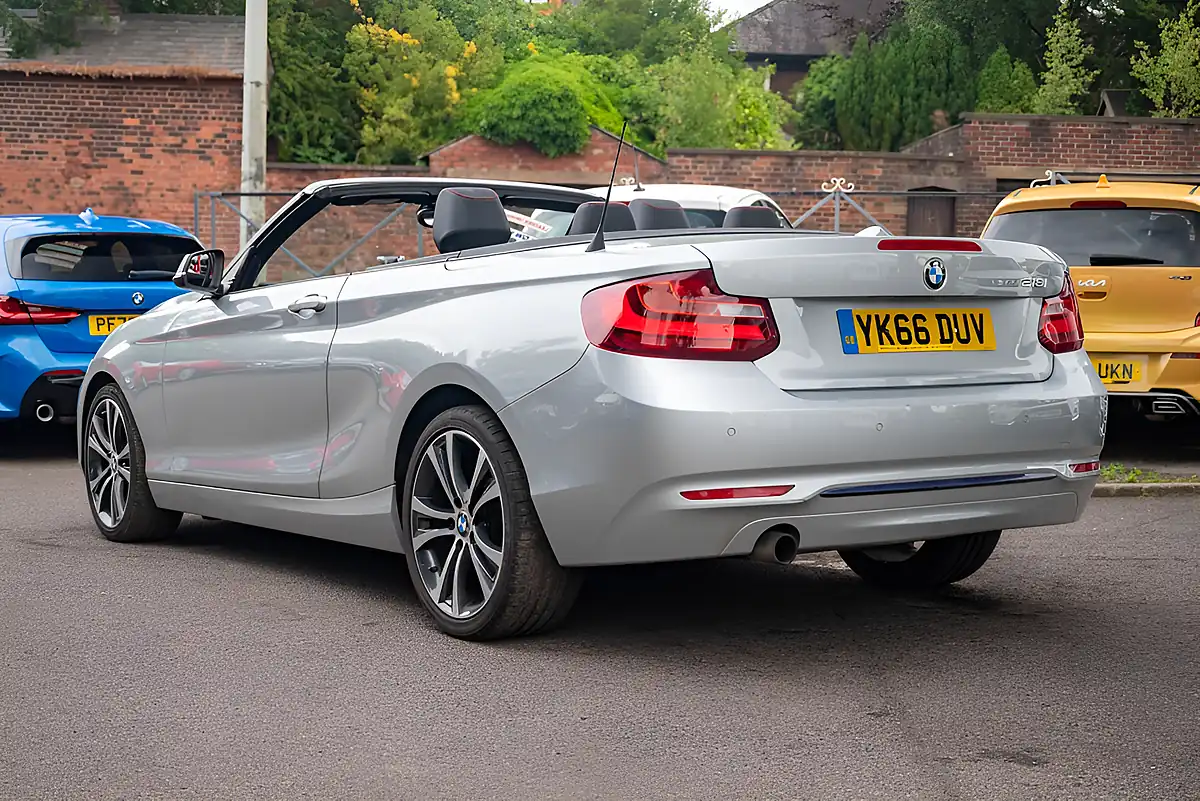 Used 2016 BMW 2 Series Sport Glacier Silver - Interior and Exterior details 6