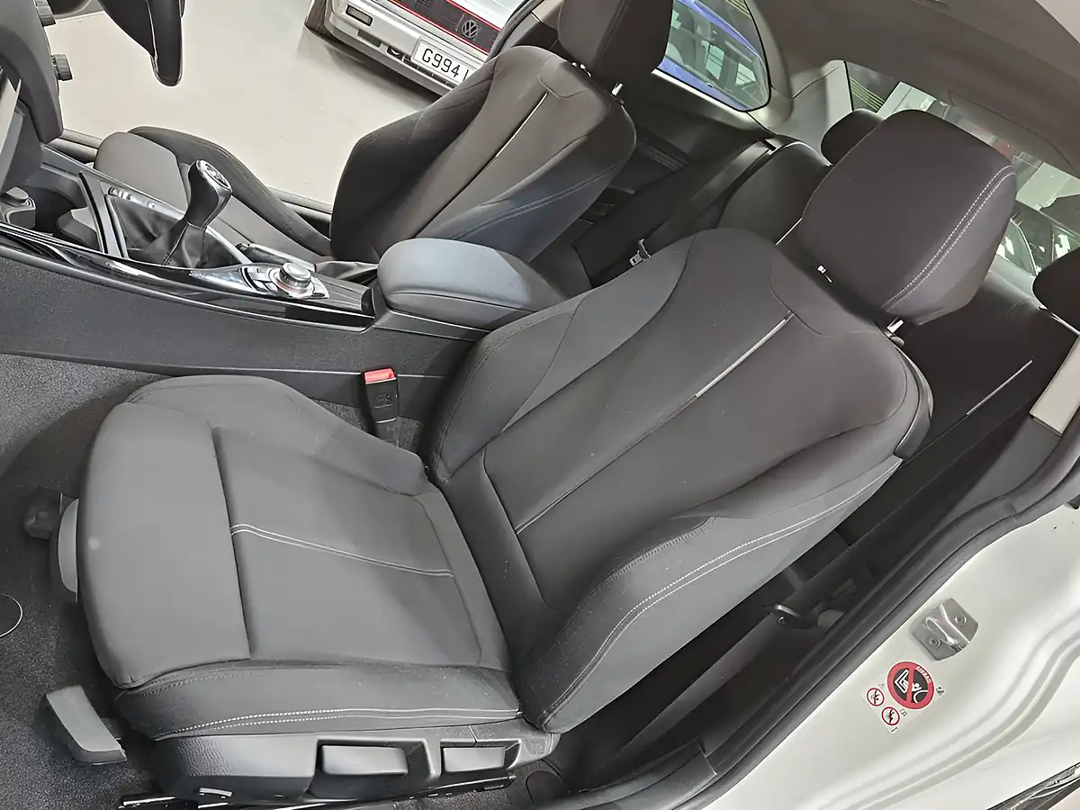 Used 2016 BMW 2 Series Sport White - Interior and Exterior details 20