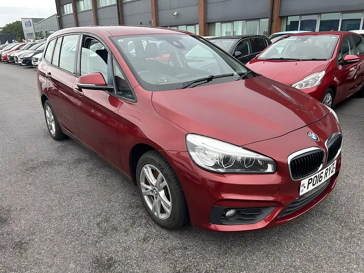 Used 2016 BMW 218 Grand Tourer Red - Front View
