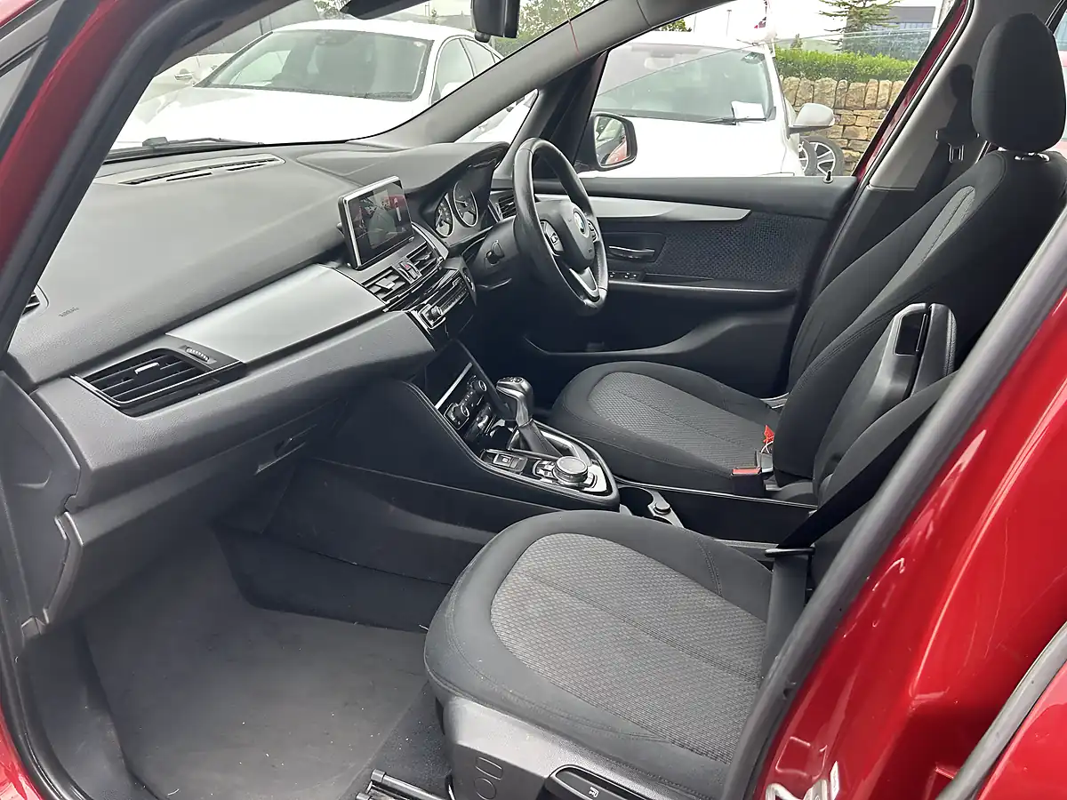 Used 2016 BMW 218 Grand Tourer Red - Interior and Exterior details 11