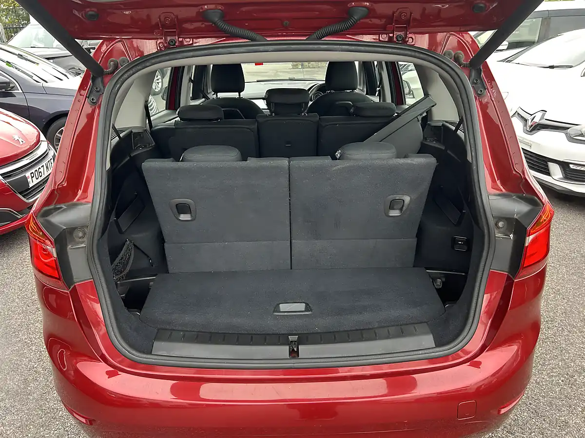 Used 2016 BMW 218 Grand Tourer Red - Interior and Exterior details 14