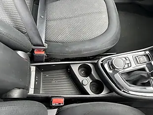 Used 2016 BMW 218 Grand Tourer Red - Interior and Exterior details 8