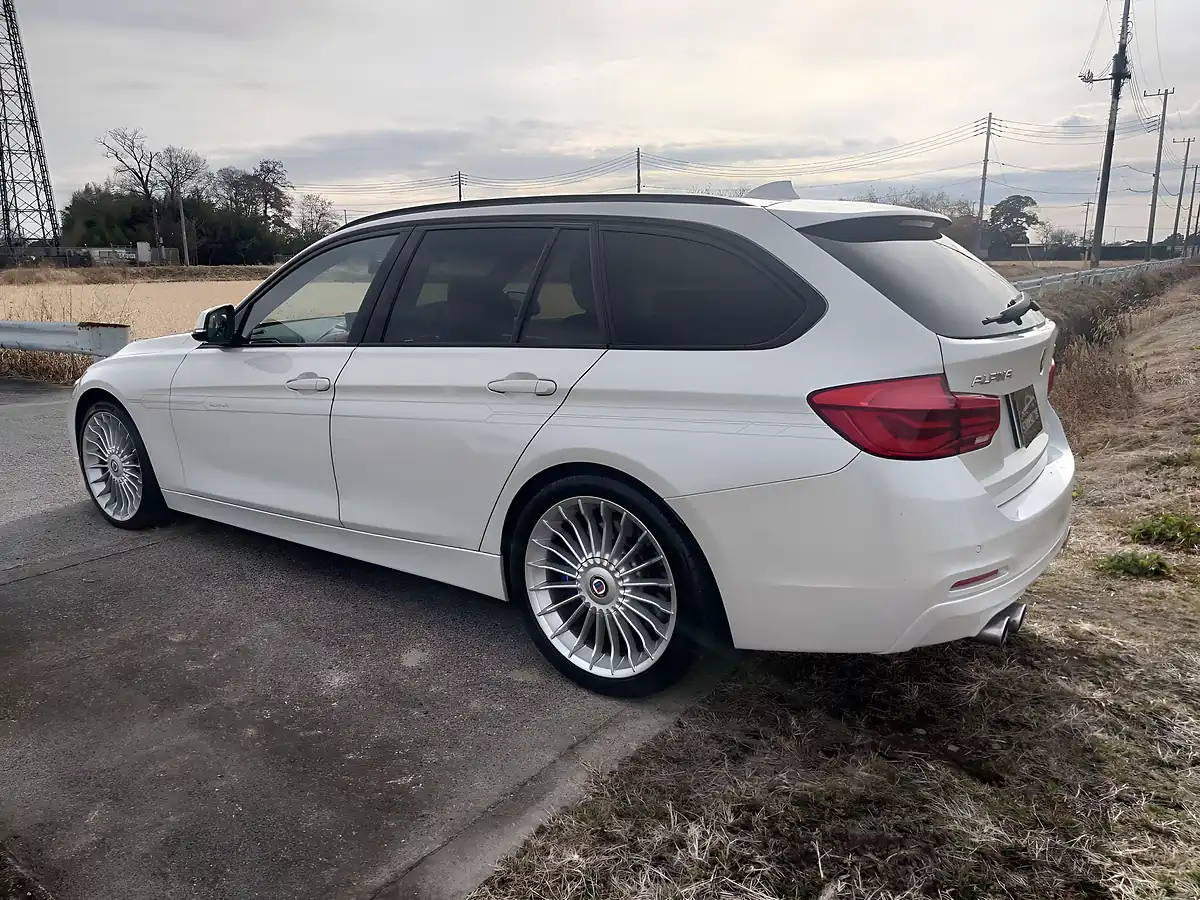 Used 2016 BMW 3 Series Alpina Mineral White - Interior and Exterior details 19