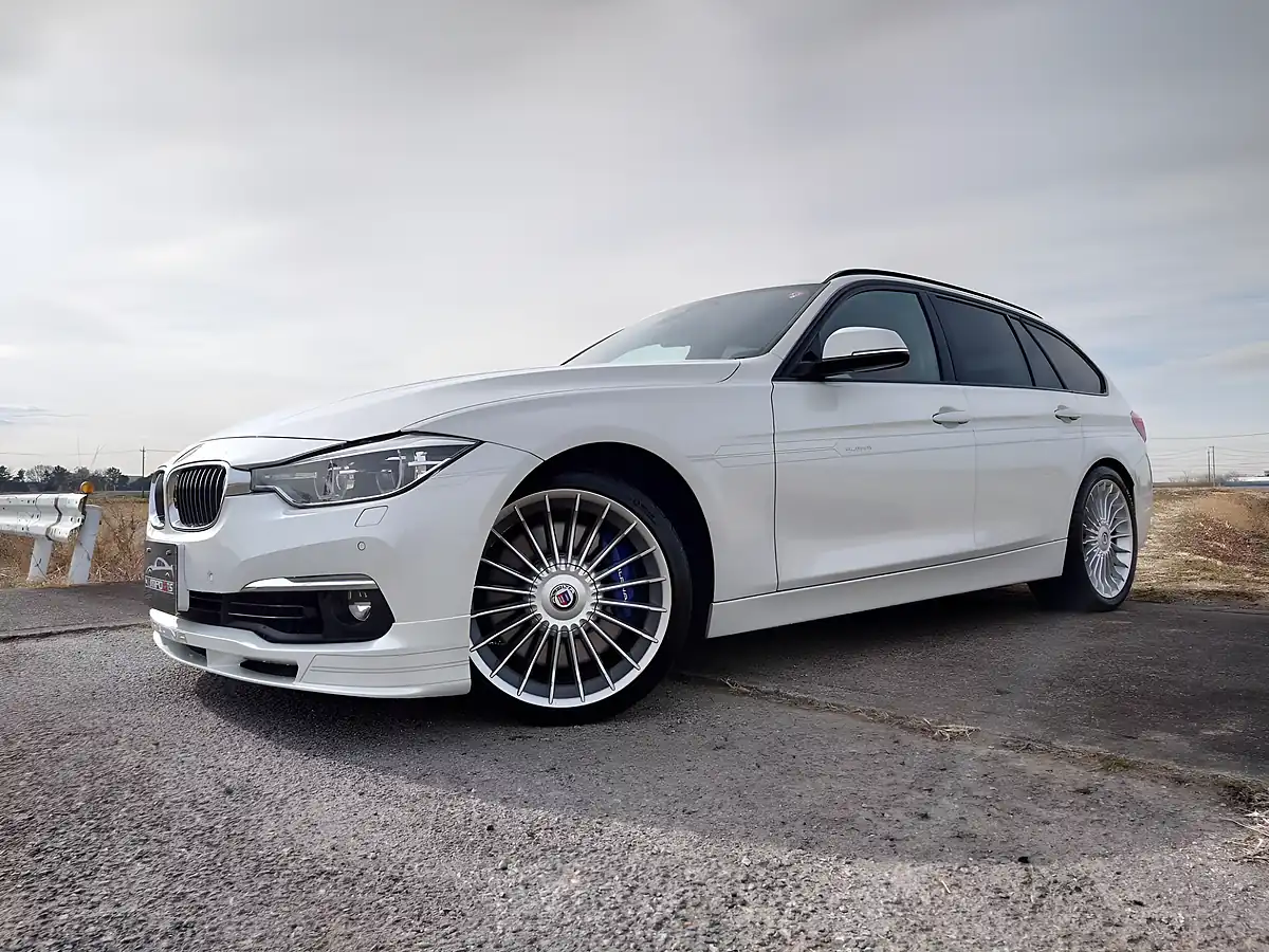 Used 2016 BMW 3 Series Alpina Mineral White - Interior and Exterior details 6