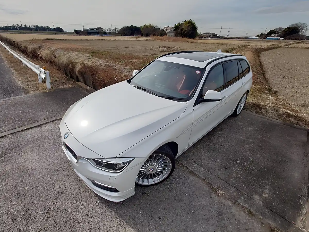 Used 2016 BMW 3 Series Alpina Mineral White - Interior and Exterior details 9
