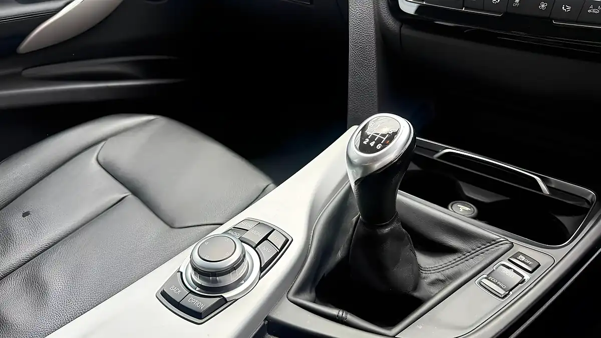 Used 2016 BMW 3 Series Ed Plus Touring Blue - Interior and Exterior details 15