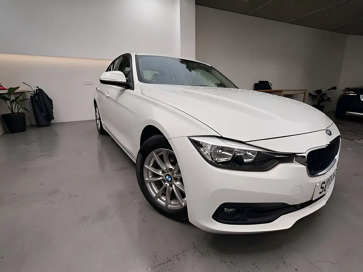 Used 2016 BMW 3 Series Ed Plus White - Interior and Exterior details 10