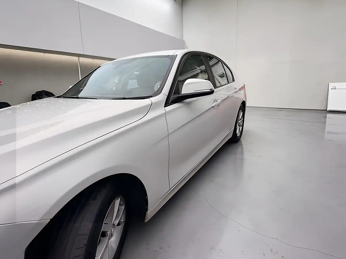 Used 2016 BMW 3 Series Ed Plus White - Interior and Exterior details 11
