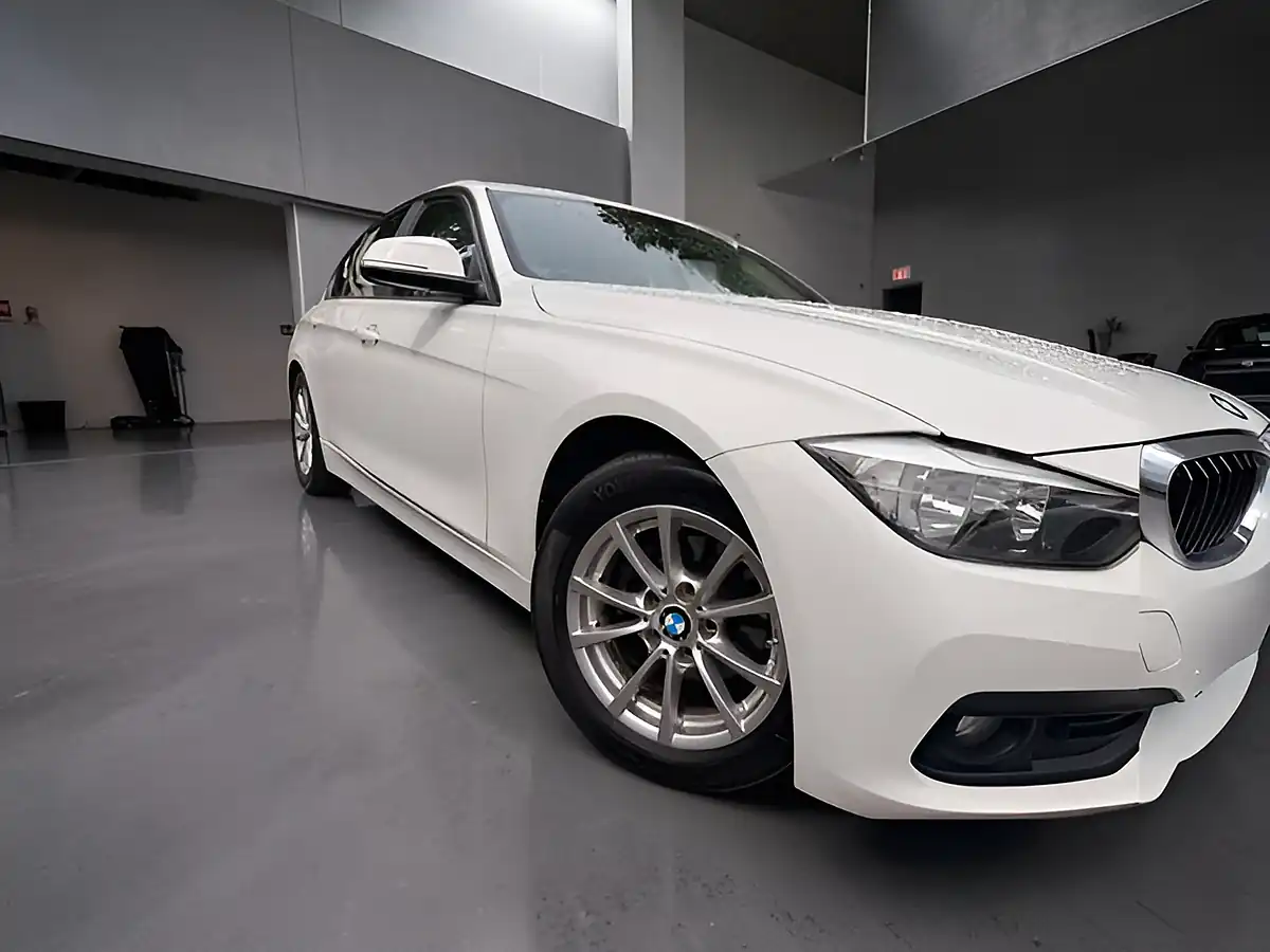 Used 2016 BMW 3 Series Ed Plus White - Interior and Exterior details 5
