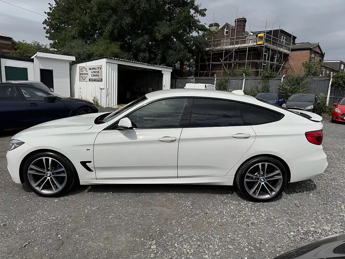 Used 2016 BMW 3 Series Gran Turismo M Sport White - Interior and Exterior details 4