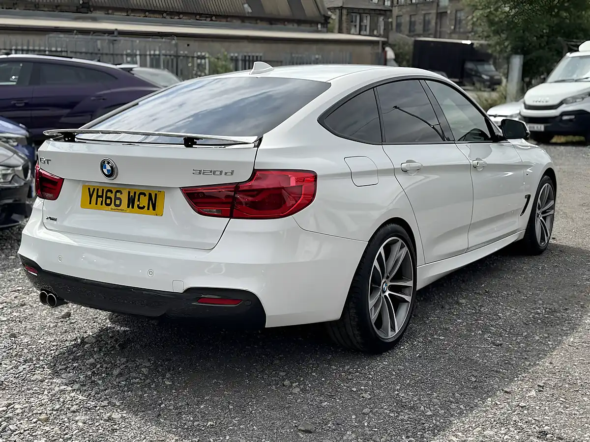 Used 2016 BMW 3 Series Gran Turismo M Sport White - Interior and Exterior details 7