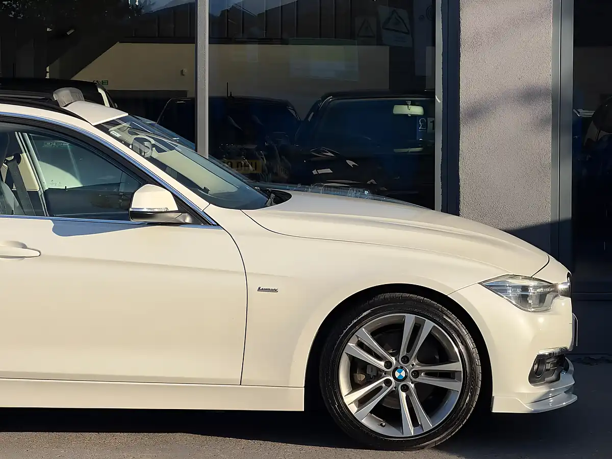 Used 2016 BMW 3 Series Luxury Touring White - Interior and Exterior details 9