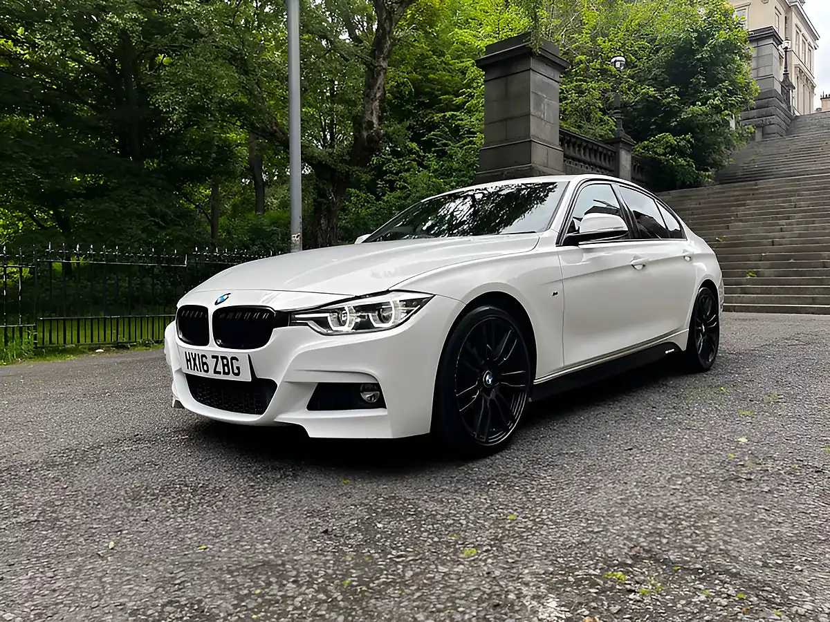 Used 2016 BMW 3 Series M Sport Alpine White - Interior and Exterior details 4