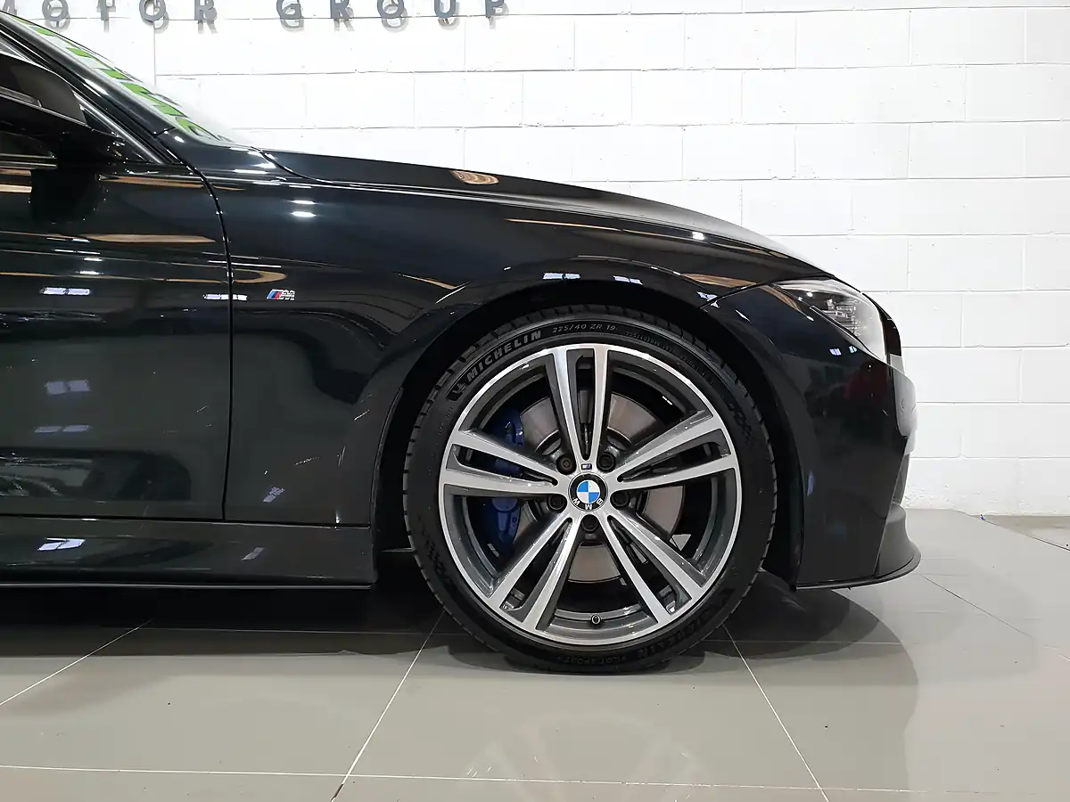 Used 2016 BMW 3 Series M Sport Black - Interior and Exterior details 15