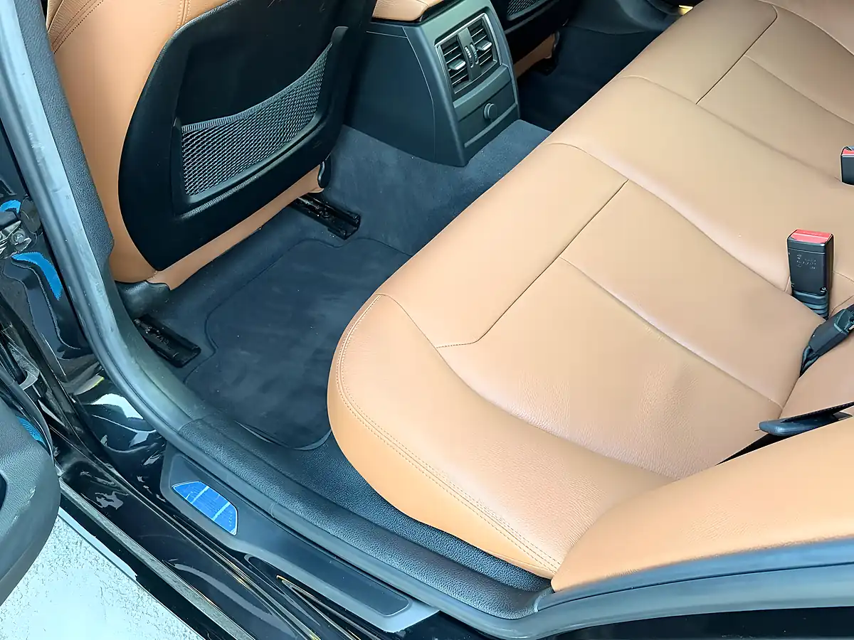 Used 2016 BMW 3 Series M Sport Black - Interior and Exterior details 17