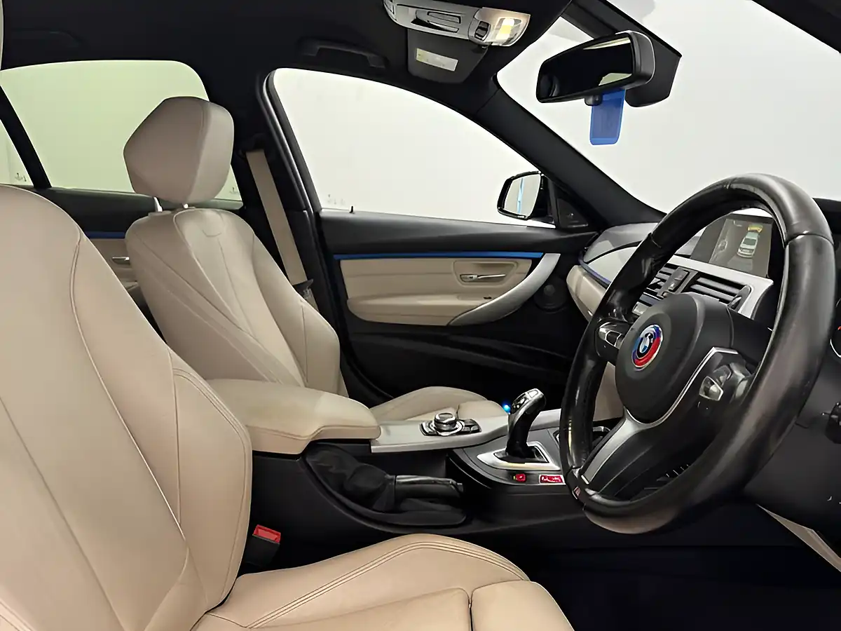 Used 2016 BMW 3 Series M Sport Estoril Blue - Interior and Exterior details 10