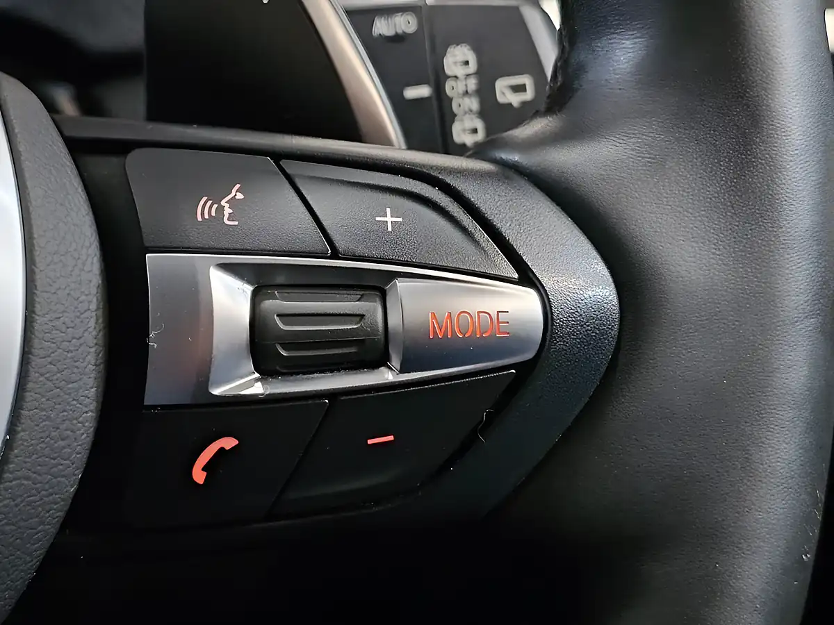 Used 2016 BMW 3 Series M Sport Glacier Silver - Interior and Exterior details 18