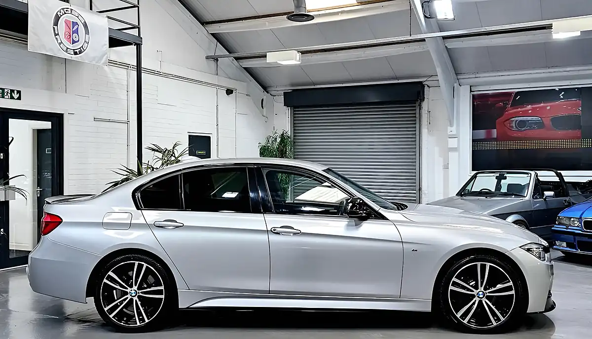 Used 2016 BMW 3 Series M Sport Glacier Silver - Interior and Exterior details 5